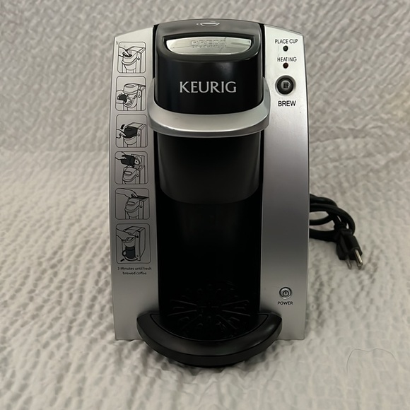 Keurig K130 K-Cup Brewer - Picture 3 of 9